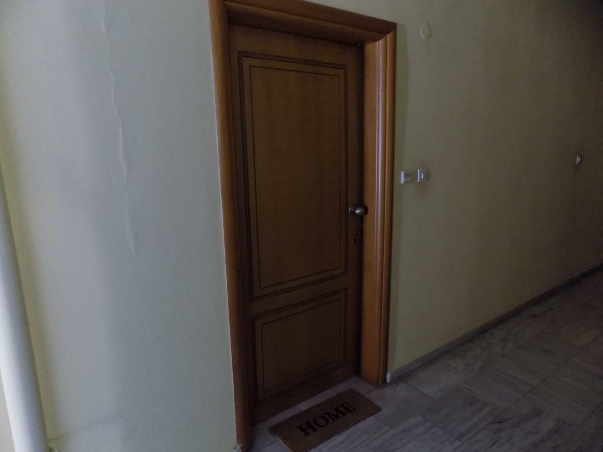 George'S Apartment In Volos Area Eksteriør billede